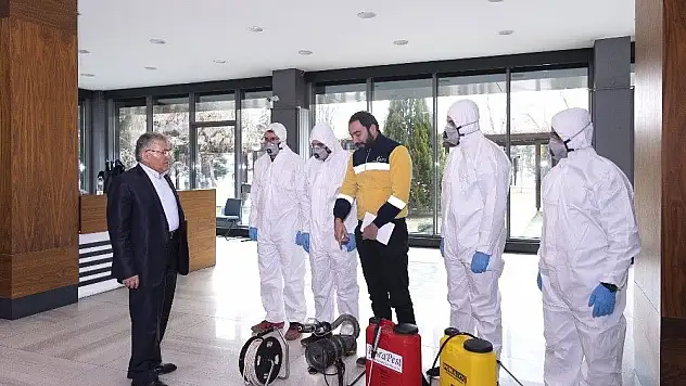 Büyükşehir'den filyasyona 63 araç ve 84 personelle destek

