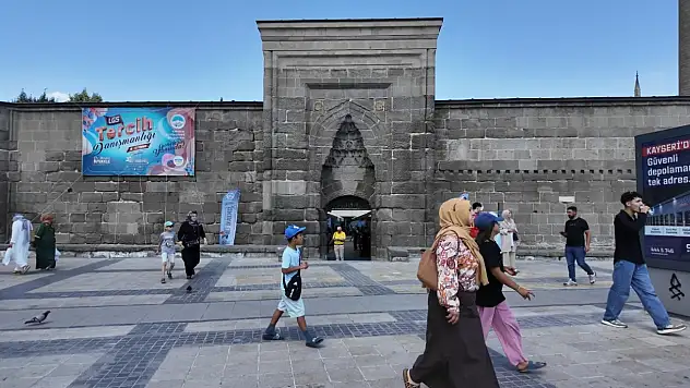 Büyükşehir'den LGS öğrencilerine ücretsiz danışmanlık