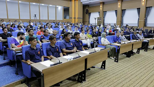 Büyükşehir'den personele aile konulu seminer