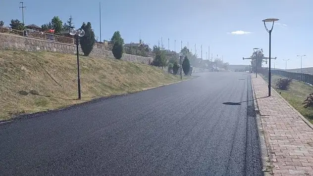 Büyükşehir'den Pınarbaşı'na asfalt atağı
