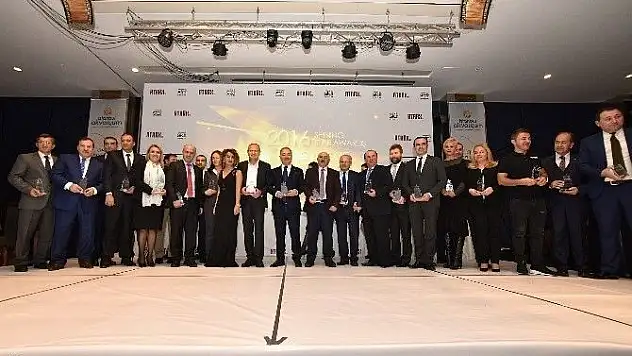 Büyükşehir'e 'Parlayan Yıldız' ödülü