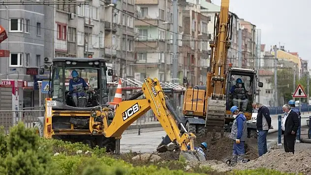 Büyükşehir, hizmette yerin altını üstüne getirdi
