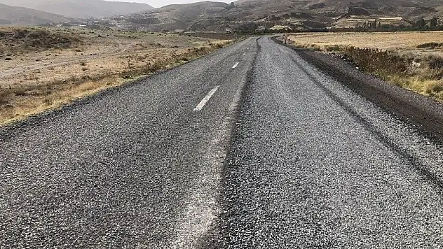 Büyükşehir iki ilçede 7 kilometre asfalt çalışması yaptı
