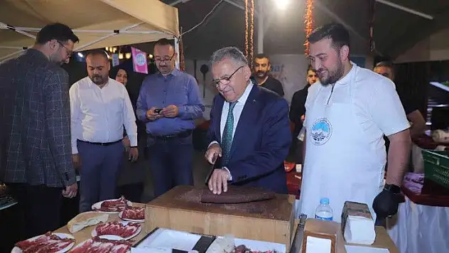 Büyükşehir'in Kale İçi Sanat Etkinliklerine yoğun ilgi