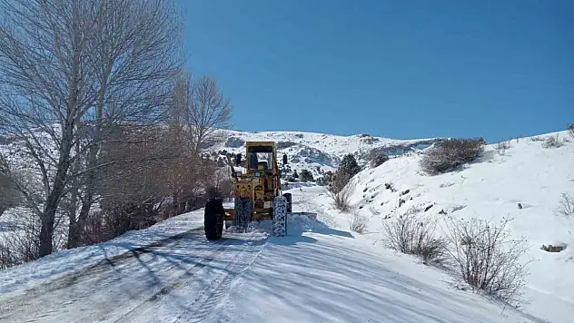 90 mahalle yolu ulaşıma açıldı