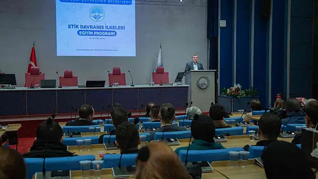 Büyükşehir'de 'Etik Davranış İlkeleri' Eğitimi
