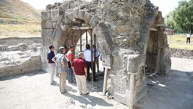 Büyükşehir tarihi çalışmalara destek veriyor