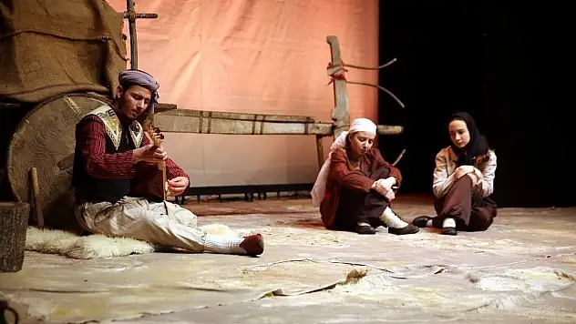 Büyükşehirden anlamlı tiyatro
