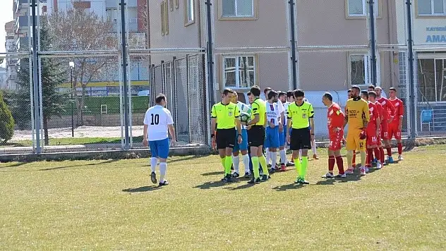 Büyüleyenspor dolu dizgin