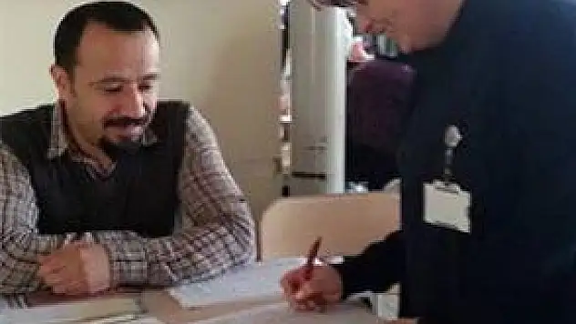 'ÇALIŞANLARIN HAKKI İÇİN MÜCADELE EDİYORUZ'