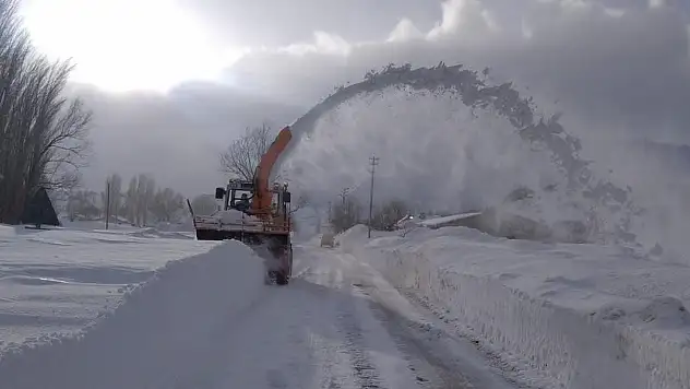Çalışmalar sonuç verdi! Kayseri'de o yol yeniden ulaşıma açıldı