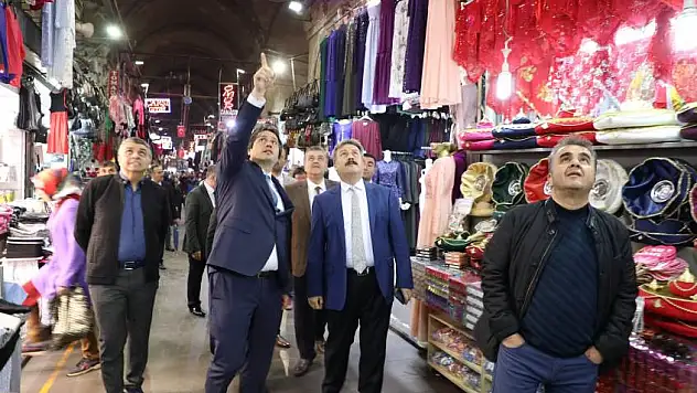 Çarşıda Değişim Provası Yaptı
