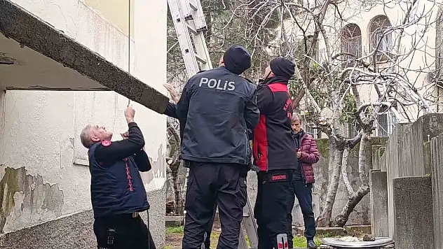 Çatı katında mahsur kadı