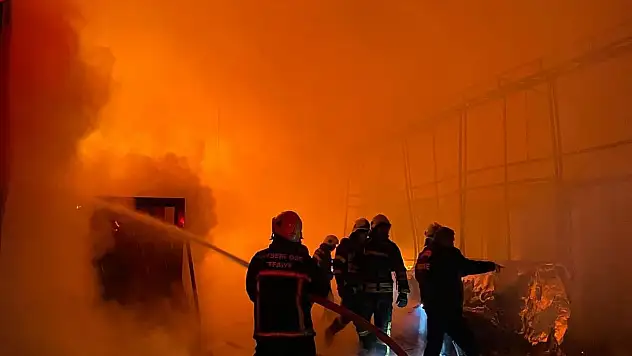 Fabrikada yangın!