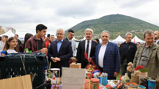 Çevre bilinci ve sanat iç içe: Başkan Yalçın'dan müjdeler