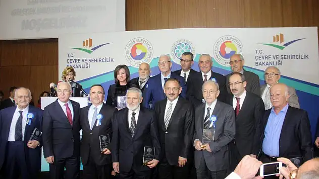 Çevre Ve Şehircilik Bakanı Mehmet Özhaseki: