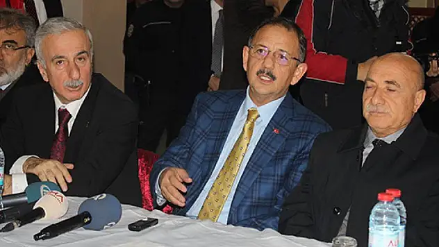Çevre ve Şehircilik Bakanı Özhaseki: &quotİnşallah sizlerde șehit olun&quot