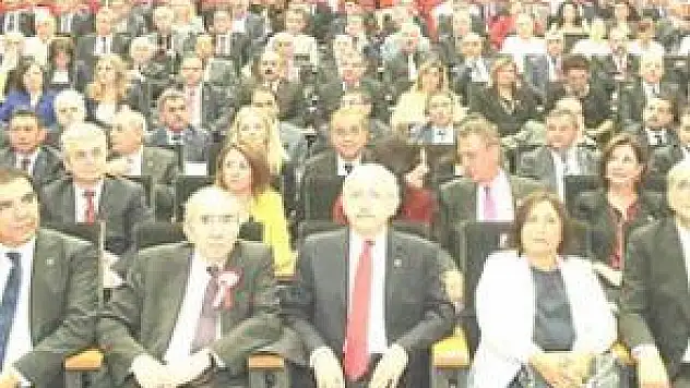 CHP'DE KURULTAY TAKVİMİ BELLİ OLDU