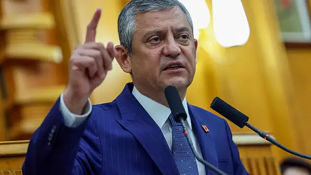CHP'de Özgür Özel'in tepki gösterdiği 'Bıyıklı' Kayserili çıktı!