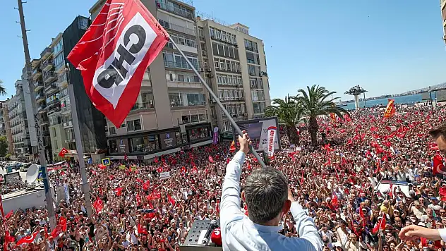 CHP'de Özgür Özel Kayseri'nin yakınına geliyor!