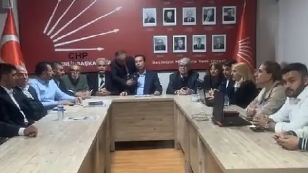 CHP'den açıklama: 2 ilçeyi aldık 3 ilçede öndeyiz