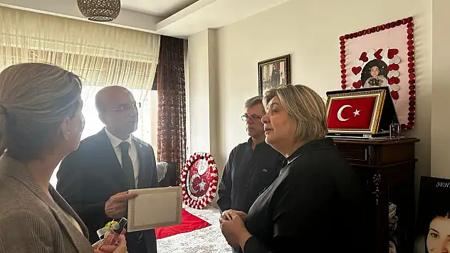 CHP'den Kayseri'nin ilk kadın şehidi Pürnek'in ailesine ziyaret