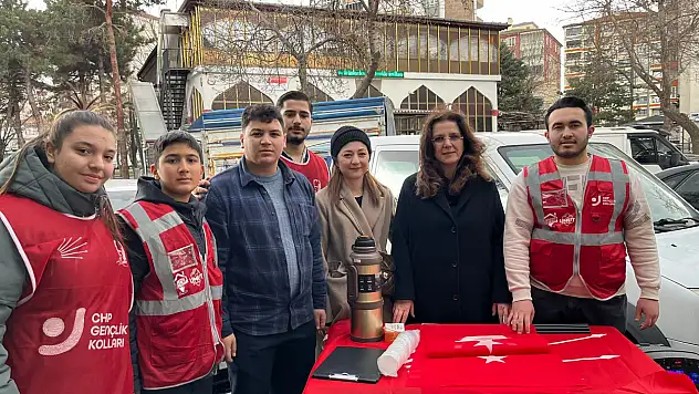 CHP heyeti Hürriyet pazarında vatandaşı dinledi!