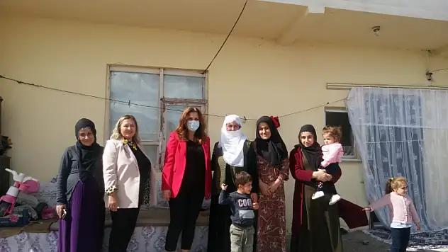 CHP İl Başkanı Özer, Saraycık'ta dert dinledi! Vatandaş Suriyeliler'den yana dert yandı!