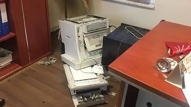 CHP ilçe teşkilatına saldırı