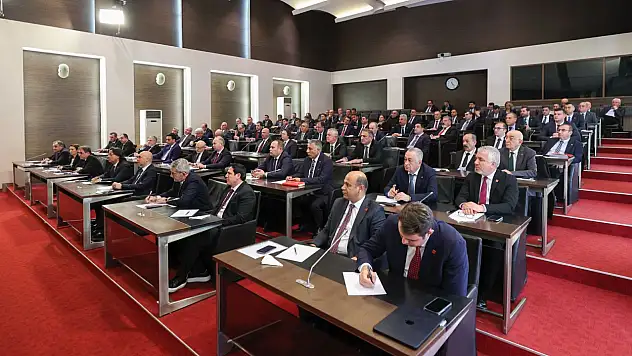 CHP Kayseri İl Başkanı Özer, partisinin Lideri Özgür Özel ile görüştü