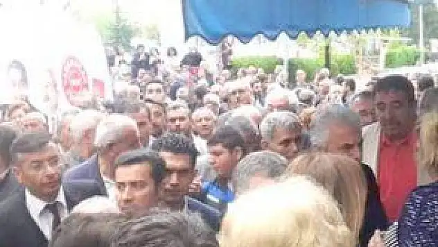 CHP'Lİ ARIK'TAN MİTİNG GİBİ AÇILIŞ