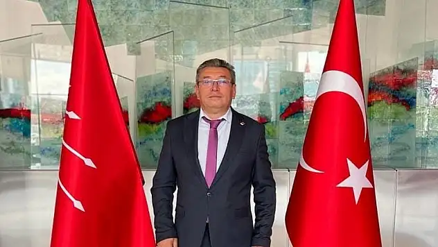 CHP'li Başkandan parti değiştiren meclis üyelerine sert tepki: İstifa edin de görelim