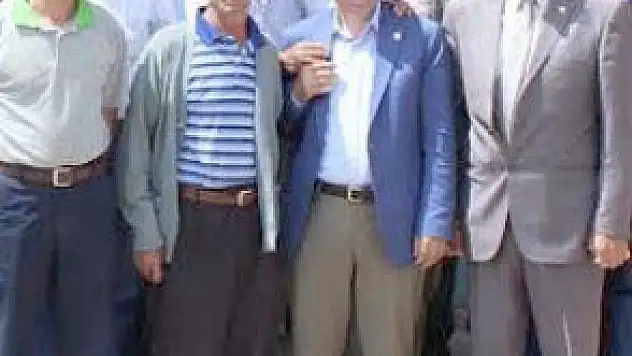 CHP'Lİ ÇETİN ARIK HALK SOFRASINDA