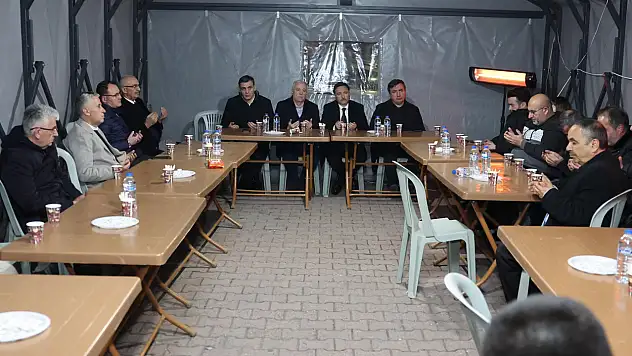CHP'li eski vekilden, Bakan olacağı iddia edilen Vali'ye Kayseri'de taziye ziyareti