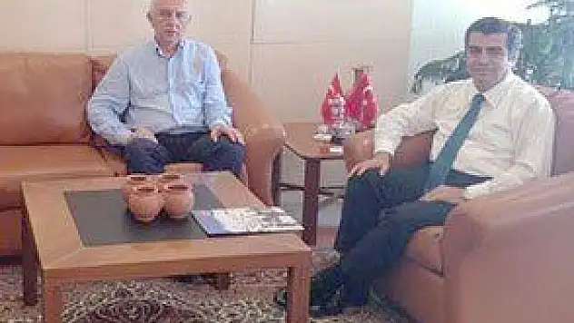 CHP'Lİ VEKİLLERDEN VALİ DÜZGÜN'E ZİYARET