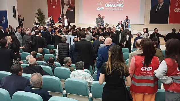 CHP Melikgazi İlçe Kongresi'nde tansiyon yükseldi!