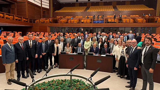 CHP Milletvekili Aşkın Genç oyunun rengini açıkladı