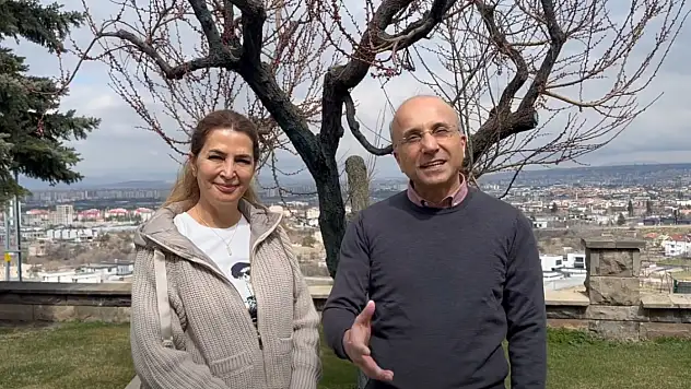 CHP Milletvekili Genç'ten eşiyle birlikte buruk bayram mesajı!