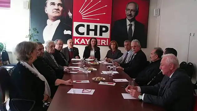 CHPde sürpriz gelişme! Eski il başkanları... 
