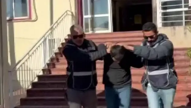 26 yıl hapisle aranan firari  göl kenarında gezerken yakalandı