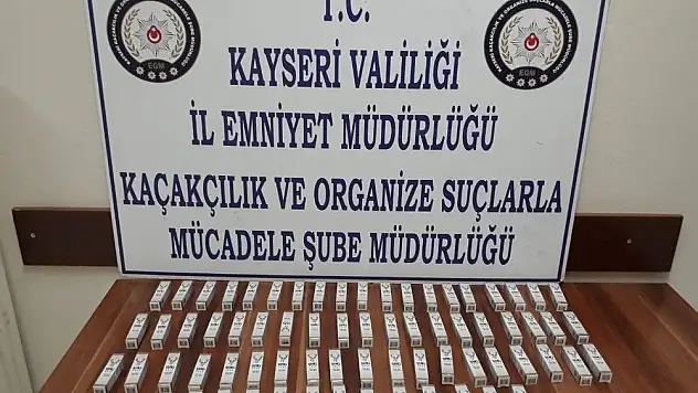 Cinsel ürün kaçakçısı yakalandı