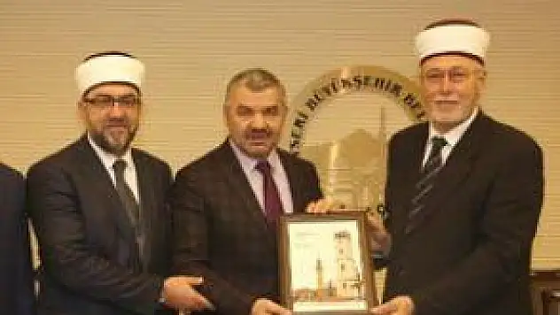 &quotÇOCUKLARIMIZ TÜRKİYE'DE GEZSİN YETER&quot