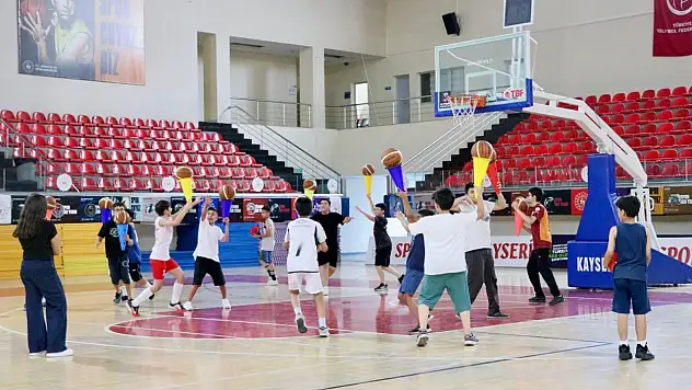 Çocukların basketbol tutkusu Kayseri'de büyüyor!