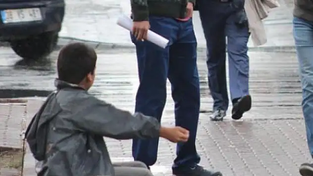 Çocuklarını dilendirenlere operasyon!