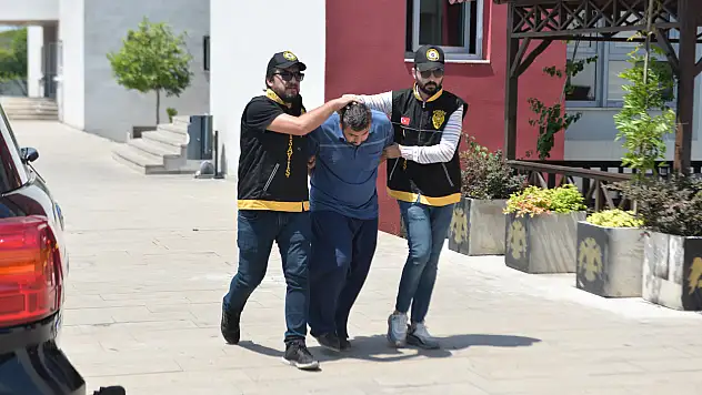 Çocuklarının gözü önünde korkunç cinayet!