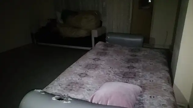 3 çocuklu anne geçimini sağlayabilmek için iş arıyor
