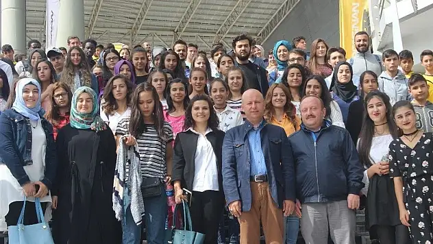 &quotÇocukların yüzü güldüğünde bütün dünyanın yüzü gülüyor&quot