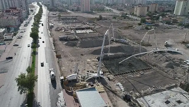 Çolakbayrakdar, 'Kentsel dönüşümün her bir adımını takip ediyorum'
