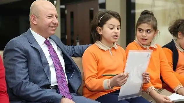 Çolakbayrakdar minik yürekleri ağırladı