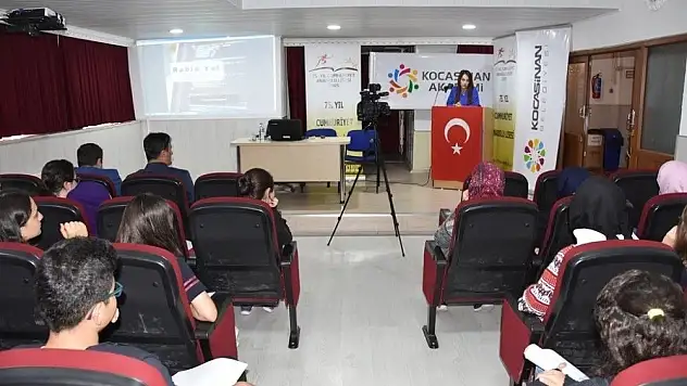 Çolakbayrakdar, &quotYenilikçi eğitime önem veriyoruz&quot
